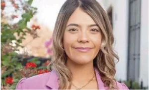 Camila Martínez, Alumna del TECH MBA UNAB, es Biotecnóloga, pero su foco está relacionado en temas de conciencia social, a través del trabajo en materia de RSE, Sustentabilidad, e Inclusión.