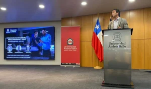 Con importantes personalidades se realiza ceremonia de lanzamiento de la alianza entre Aeroinnova-UNAB.